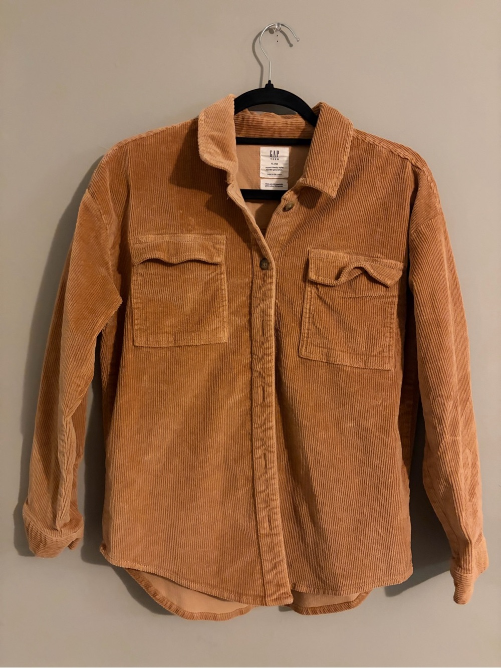 GAP Men’s Corduroy Button-Down Shirt Jacket in Camel Brown
